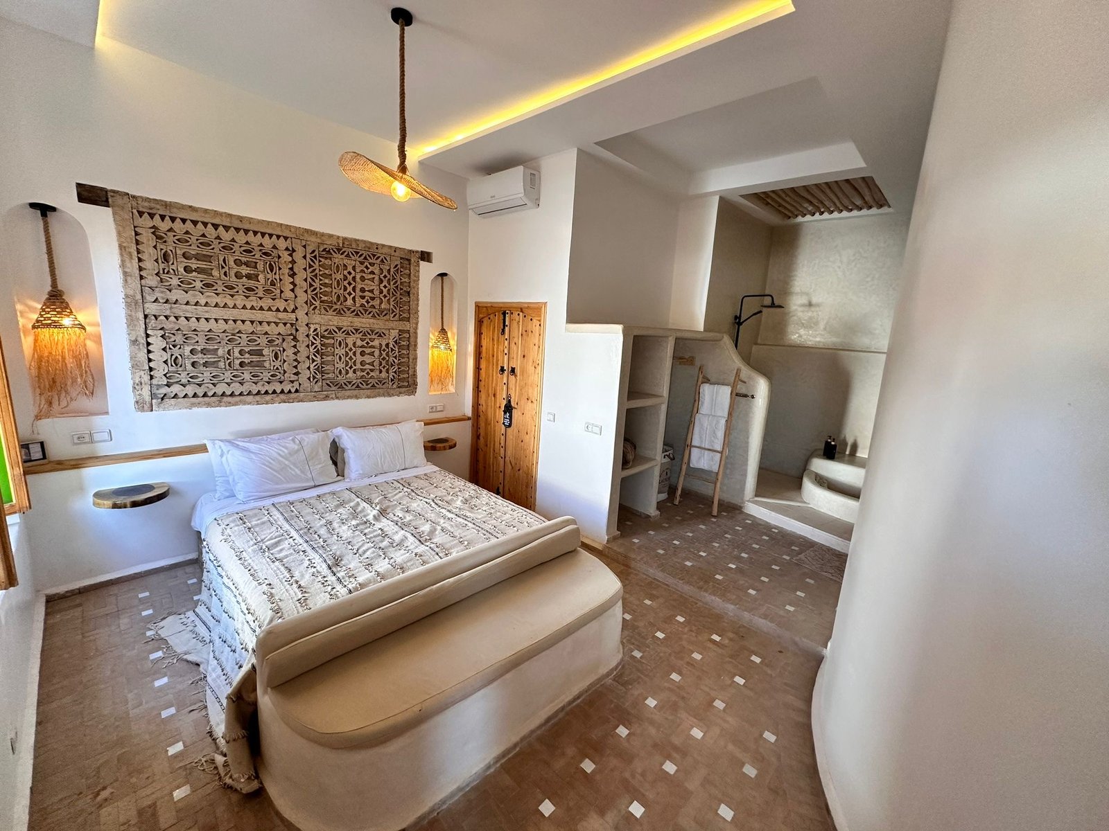 صورة من دار السلام